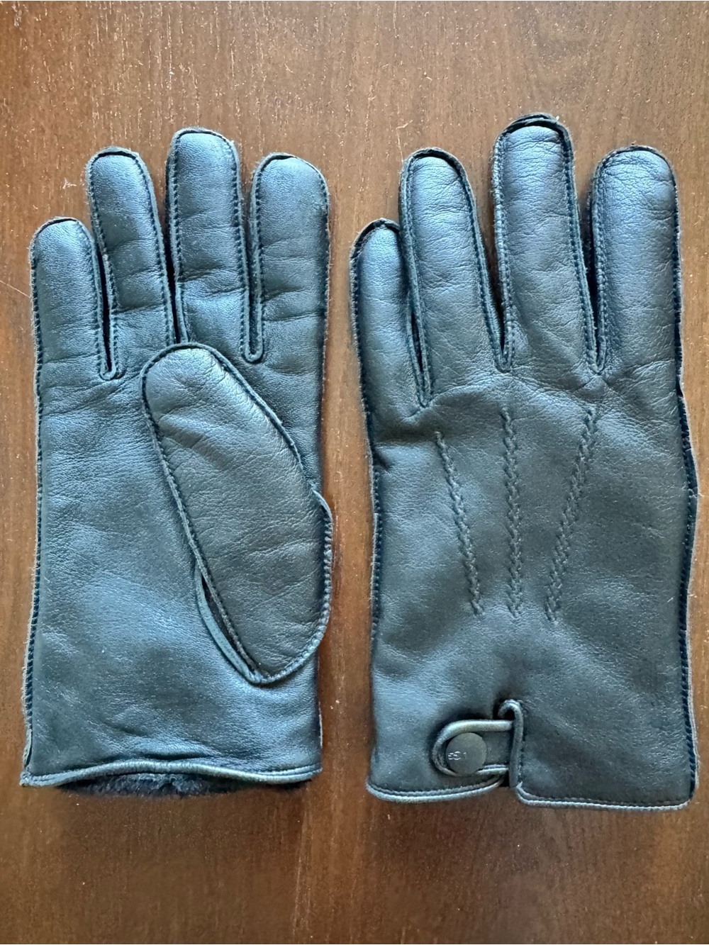 Men's UGG Black Leather Tech Gloves